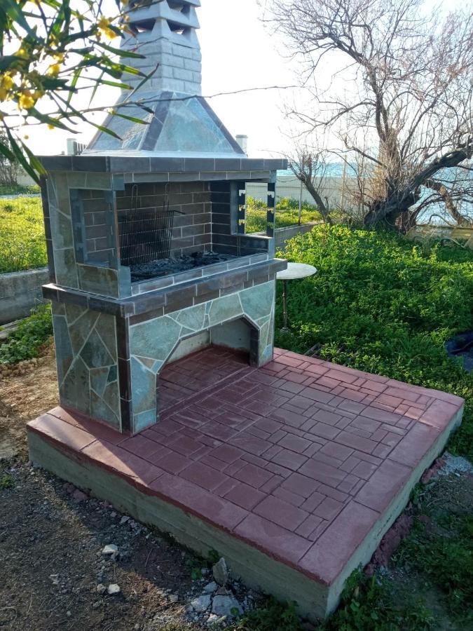 Vasilikis Sea House Villa เลฟคิมมี ภายนอก รูปภาพ
