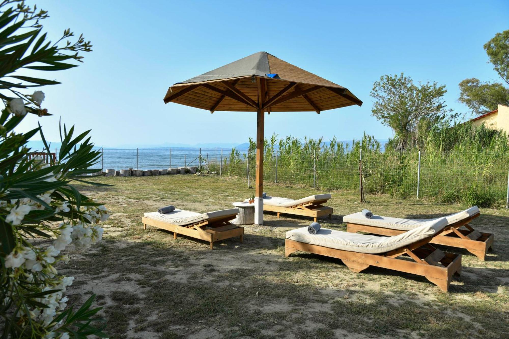 Vasilikis Sea House Villa เลฟคิมมี ภายนอก รูปภาพ